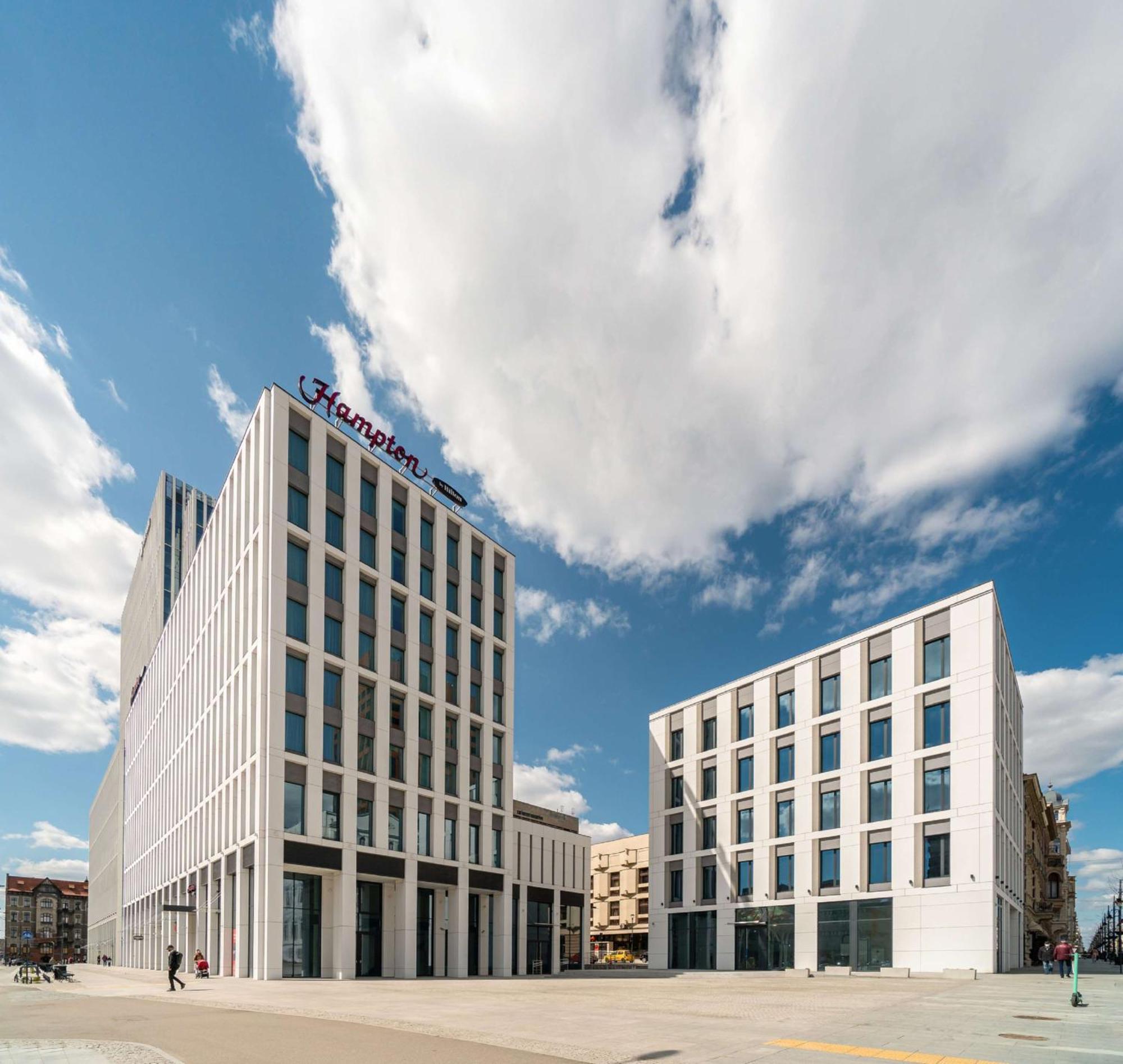 Hotell Hampton By Hilton Center 3*